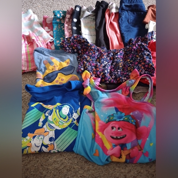 17 piece girls lot - Picture 2 of 16